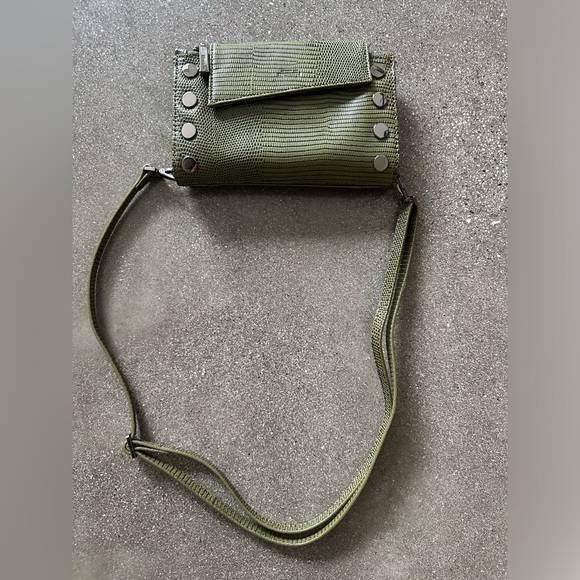 HAMMITT Levy Crossbody and Wallet Java Snake in Green - Picture 4 of 8
